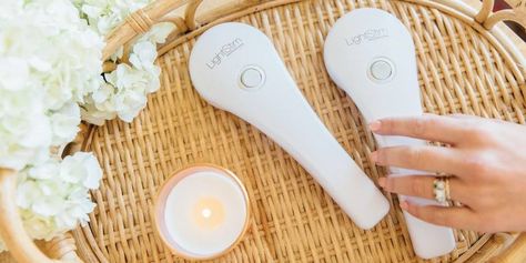 Lightstim for Wrinkles review: at-home LED anti-aging device - Business Insider Skin Esthetics, Acne Light Therapy, Fine Lines And Wrinkles, Led Light Therapy, Medical Spa, Red Light Therapy, Diy Skin, Skin Healing, Youthful Skin