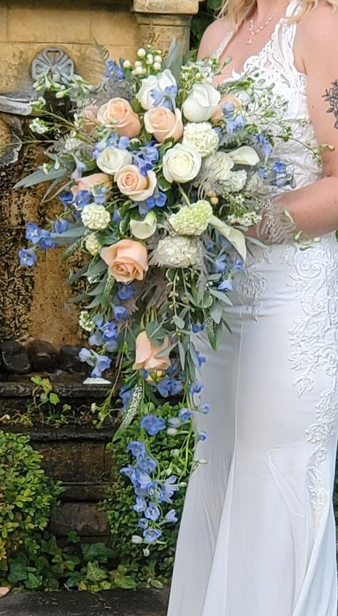 Cascading Wildflower Bouquet, Blue Cascading Bouquet, June Wedding Flowers, Dutch Wedding, Cascade Bridal Bouquet, Coastal Wedding Decor, Bridal Bouquet Peach, Elegant Bridal Bouquets, Teardrop Bouquet