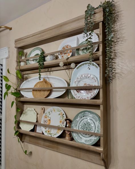 Holding on to the fall vibes just a teeny bit longer. 🍂 #platerack #platerackwall Plate Racks Wall Display, Plate Display Ideas, Rolling Pin Display, Plate Rack Wall, Plate Rack, Plate Racks, Plate Display, Art Display, Wall Display