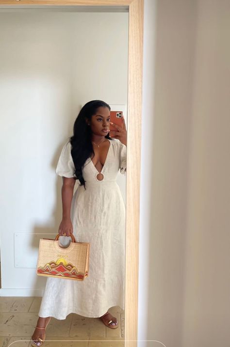 Light Airy Outfit, Black Woman Easter Church Outfit, Simple Chic Outfits Minimal Classic, Vacation Looks Black Women, Black Women Fashion Summer, Effortlessly Chic Outfits Summer Classy, Black Femininity Classy, Grocery Store Outfit, Modest Vacation Outfits