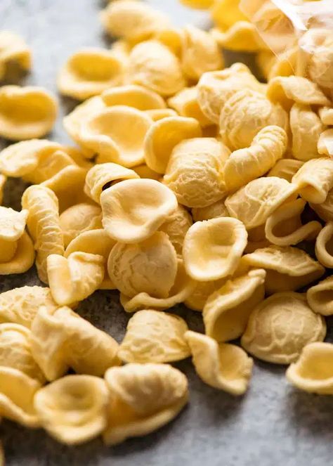 Orecchiette pasta Broccoli Rabe Pasta, Orecchiette Pasta Recipes, Orecchiette Recipes, Italian Broccoli, Sausage Pasta Sauce, Cavatelli Pasta, Sauce Spaghetti, Italian Pasta Dishes, Egg Pasta