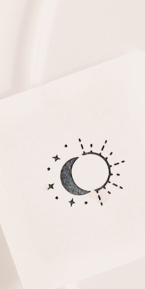 Sun Moon And Stars Line Tattoo, Eclipse Drawing Simple, Half Sun Moon Tattoo, Sun Moon Drawing Simple, Sun And Moon Mini Tattoo, Sun And Moon Drawing Design, Sun Moon And Stars Art, Lunar Eclipse Tattoo Minimalist, Half Sun Half Moon Drawing