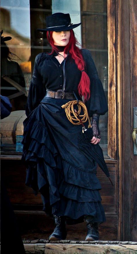 Gothic Aesthetic Fashion, Gothic Aesthetic Outfit, Western Aesthetic Outfits, Gothic Outfits For Women, Southern Gothic Fashion, Southern Gothic Aesthetic, Statement Belts, Gothic Western, Goth Cowboy