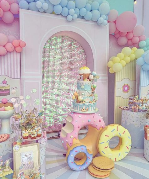 Candyland Theme 1st Birthday Party, Candyland Pastel Theme Party, Land Of Sweets Birthday Party, Candyland Theme Photoshoot, Candyland Backdrop Ideas, Three Is So Sweet Birthday, Pastel Candyland Birthday Party, Candyland Birthday Party Decorations, Land Of Sweets Party