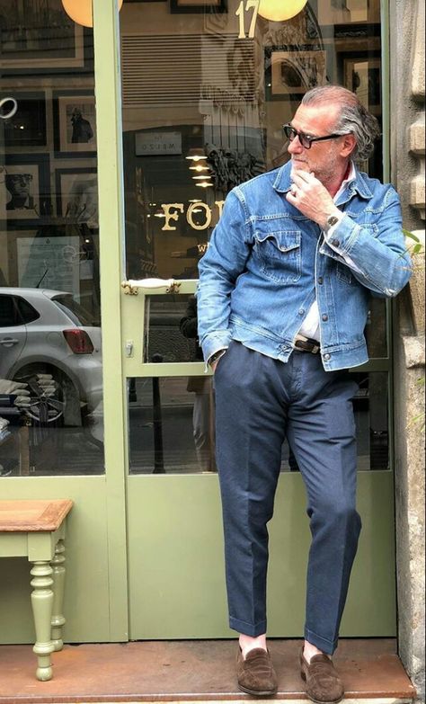 •Grey pant •White shirt •Black belt Grey Pant, Old Man Fashion, Older Mens Fashion, Trend Council, Men's Denim Style, Mens Fashion Rugged, Streetstyle Fashion, Denim Style, Denim Jacket Men