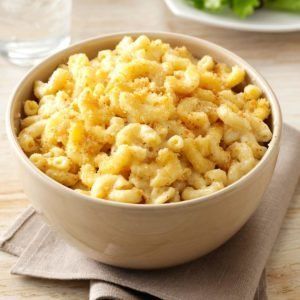 Noodles And Company, Mac Cheese Recipes, Dutch Oven Recipes, Cheese Tasting, Copycat Restaurant Recipes, Mac Cheese, Mac N Cheese Recipe, Macaroni Cheese, Pasta Shapes