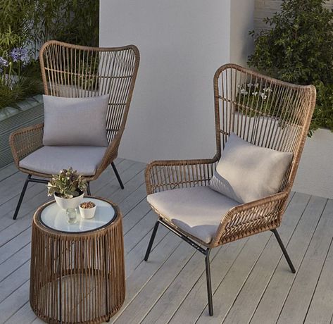 Bistro Patio Set, Arizona Garden, Tiki Bars, Bistro Furniture, Open Living, Garden Table And Chairs, Garden Sofa Set, Patio Spaces, Garden Sofa