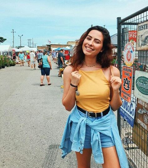 #Lauren #Cimorelli on Instagram♥♥ Cimorelli Sisters, Lauren Cimorelli, Cimorelli, 90's Fashion, People Magazine, Girl Bands, Cute Fits, 90s Fashion, American Girl