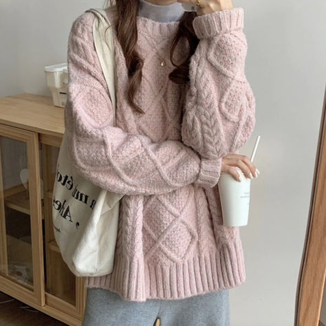 Embrace the chilly season with our must-have Round Neck Knit Sweater. Stay warm, stylish, and oh-so-comfortable! #FallFashion #CozyChic #SweaterWeather #StyleComfort 🧡👚 Barista Fits, Mode Ulzzang, Batwing Sweater, Twist Pattern, Yeah Yeah, Thick Sweaters, Teenager Outfits, Vintage Streetwear, Mode Vintage