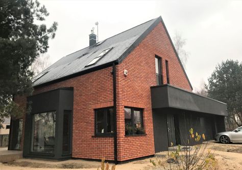 Brick Elevation, Vienna House, Modern Brick House, Brick Cottage, Concrete Houses, Modern Barn House, Cottage Exterior, Red Brick House, Brick Exterior House