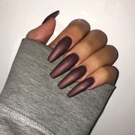 Dark Nail Colors, Shimmer Nail Art, Nails Colour, Dark Nail Designs, Red Nail Art Designs, Dark Nail, Nails Dark, Wine Nails, Red Nail Art