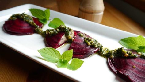 Beetroot & 'Ricotta' Ravioli with Pistachio, Mint Pesto - Vegan Recipe Club Beetroot Ravioli, Plant Based Restaurant, Beetroot Burgers, Mint Pesto, Lunch Sides, Ricotta Ravioli, Fancy Dishes, Ravioli Recipe, Molecular Gastronomy