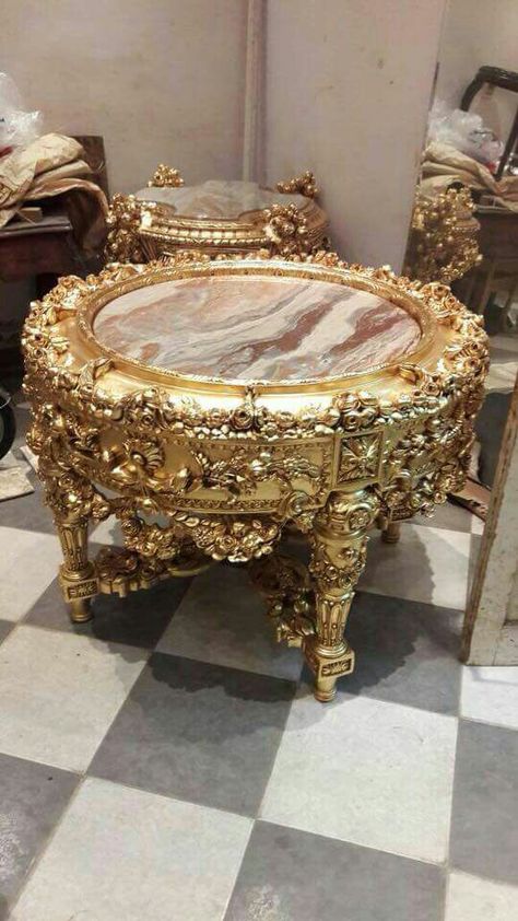 Rococo Furniture, Luxury Dining Tables, Home Bar Rooms, Color Marble, Bank Design, Luxury Furniture Living Room, Table Marble, Antique French Furniture, Style Royal