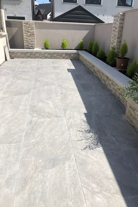 Outdoor Tile Patio, Garden Renovation Ideas, Garden Renovation, House Fence Design, Garden Tiles, Modern Backyard Landscaping, Patio Tiles, Patio Garden Design, Backyard Remodel