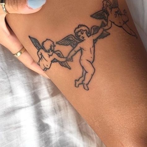 Baby Angel Tattoo, Herren Hand Tattoos, Stylist Tattoos, Cute Tattoos For Women, Angel Tattoo, Dope Tattoos, Small Tattoo, Piercing Tattoo, Mini Tattoos