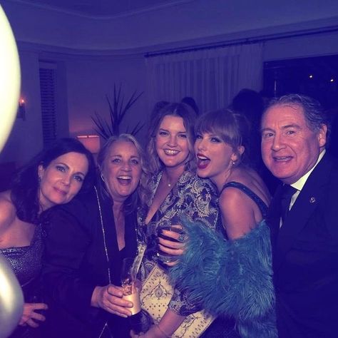 Taylor Swift Grammy, Grammy Party, 70s Era, Taylor Swift Funny, Swift 3, Live Taylor, Taylor Swift 13, After Party, Long Live