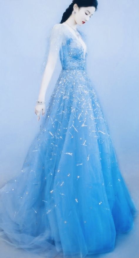 Elsa Dress, Disney Elsa, Princess Dresses, Glitter Dress, Prom Gown, Princess Dress, Ball Gowns, Frozen, Prom