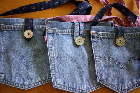 Pocket your favorite joys in this upcycled Denim Pocket Purse! Each is made from an upcycled pair of favorite denim jeans, all carefully chosen. Each purse is handmade. It is so fun to see the life the jeans went through and where they came from! The ones pictured were from a larger pair of Levi's jeans. Thank you so much for looking! See our other listings for more upcycled denim creations, all handmade. Jean Pocket Purse, Repurpose Jeans, Jean Ideas, Blue Jean Purses, Jean Bag, Denim Scraps, Jean Purses, Jean Pockets, Denim Pocket