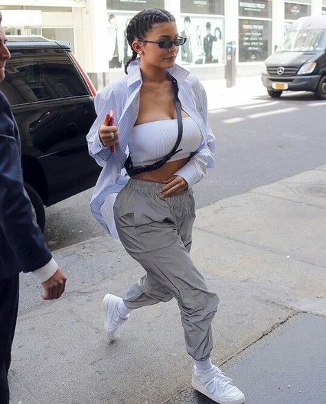 Stylizacje Kylie Jenner, Kylie Jenner Outfits Casual, Look Kylie Jenner, Looks Kylie Jenner, Trajes Kylie Jenner, Kylie Jenner Look, Kim K Style, Kardashian Outfit, Instagram Baddie