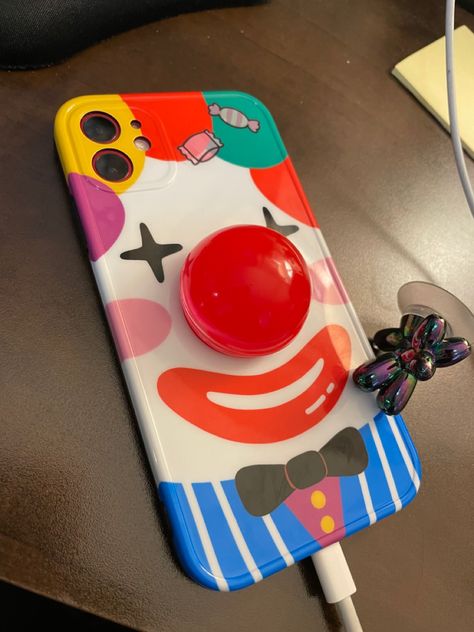 Pastel Clown Art, Clown Phone Case, Clowncore Accessories, Clown Astethic, Clowncore Pfp, Clown Core Aesthetic, Clowncore Art, Clown Aesthetic, Claudia Jessie