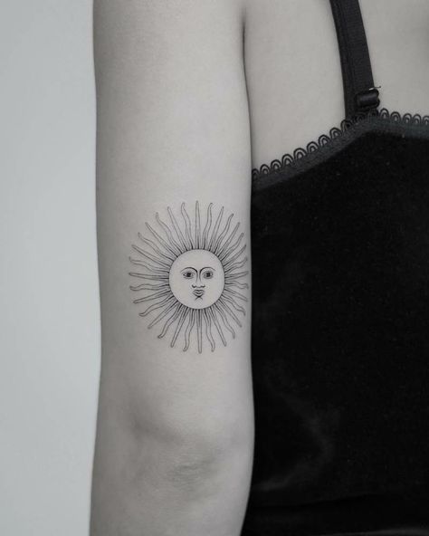 Argentina Sun Tattoo, Kb Tattoo, Argentina Tattoo Ideas, Argentina Tattoo, Tattoo Sonne, Mexico Tattoo, Small Girly Tattoos, K Tattoo, Sun Tattoos