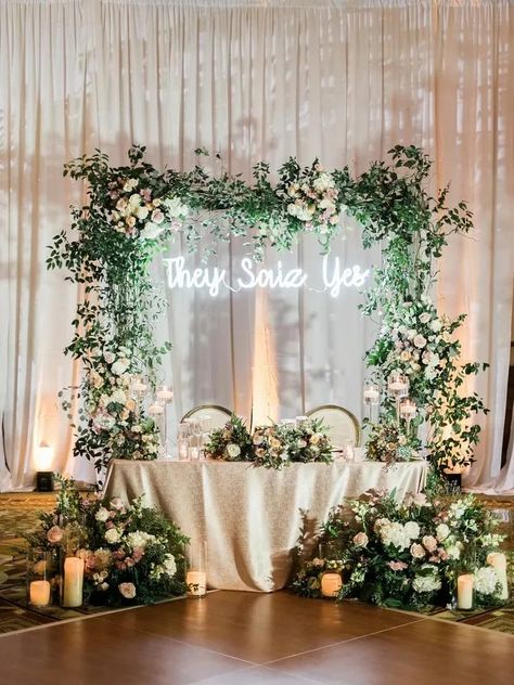 Wedding Reception Head Table, Sweetheart Table Backdrop, Reception Head Table, Wedding In Arizona, Wedding Head Table, Head Table Wedding, Sweetheart Table Wedding, Table For Two, Table Place Settings