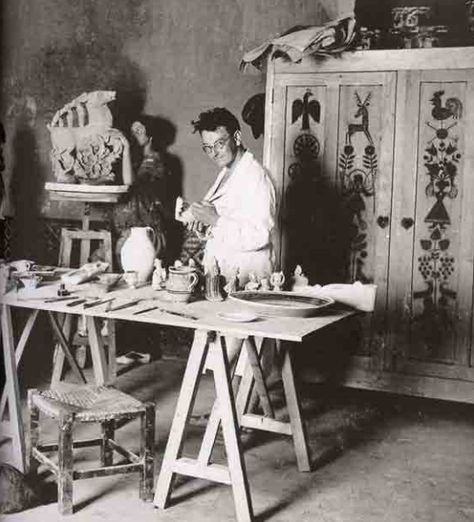 Richard Dolker, studio of Industria Ceramica Salernitana, c.1927 Frida And Diego, Frida Art, Camille Claudel, Frida Kahlo Art, Alberto Giacometti, Alexander Calder, Camille Pissarro, John Singer Sargent, Diego Rivera