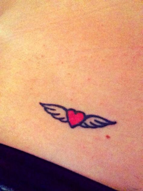 Heart & angel wings Heart Wings Tattoo, Heart Tattoos With Names, Heart With Wings Tattoo, Tattoos 2024, Angel Wings Heart, Heart With Wings, Wings Tattoo, Ink Ideas, Name Tattoo