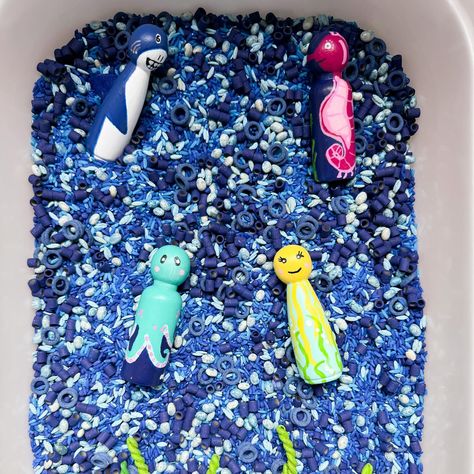 Dive into a world of imagination with our new collection of Under the Sea peg dolls and Deep Sea sensory filler! 🌊🐠 Perfect for endless hours of creative play. Available now! Simplysensoryplayco.com #SensoryPlay #UnderTheSea #ImaginativePlay #learnthroughplay #occupationaltherapy Under The Sea Sensory Bin, Sea Sensory Bin, Animals Sensory Bin, Diy Sensory Bin, Under The Sea Sensory, Ocean Sensory, Sensory Bin Play, Jellyfish Design, Multi Sensory