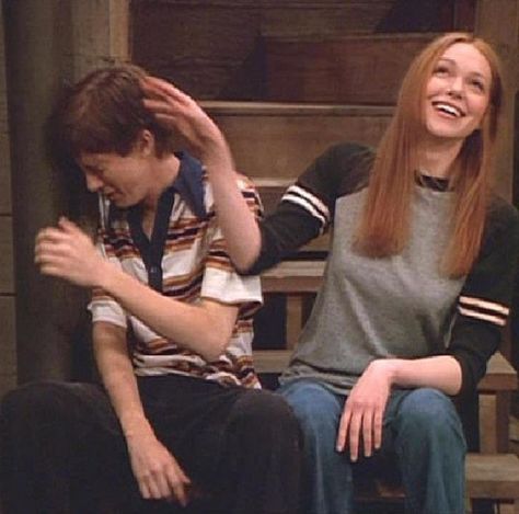 That 70s Show Eric, Topher Grace 90s, That70s Show, Eric That 70s Show, Eric And Donna, Donna That 70s Show, That 90s Show, Donna And Eric, That 70s Show Aesthetic