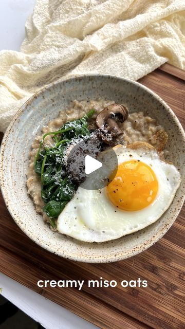 Christy Wang on Instagram: "creamy miso oats 🤩 aka my hyperfixation breakfast at the moment and part 2 of my series, “we have brunch at home”. i love using part shiitake stock for the base of these oats to give it a little extra flavor and umami notes but i’ve also done it without it and it’s still yummy! just watch the stove so you don’t over-toast your oats like i did (i thought about refilming but also was like ehh this is life ¯\_(ツ)_/¯)

—i used:
1 cup old-fashioned rolled oats
1 cup shiitake stock (water left over from rehydrating dried shiitakes)
1 cup water
1 tbsp white miso paste
grated parmesan
mushrooms + spinach
fried egg

full recipe is on my blog! https://christyw.com/creamy-miso-oats/

#breakfast #brunch #easyrecipe #oats #oatmeal #WHBA H" Care Meals, White Miso, Oat Flour, Fried Egg, No Cook Meals, Oats, Healthy Breakfast, Spinach, Stuffed Mushrooms