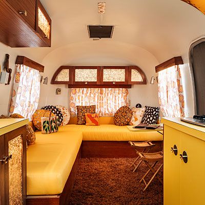 Mad for mod Airstream interior Airstream Safari, Airstream For Sale, Airstream Remodel, Airstream Interior, Air Stream, Trailer Interior, Caravan Interior, Vintage Airstream, Campervan Interior