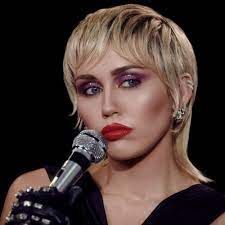 Miley Cyrus releases new song 'Midnight Sky', accompanied by self-directed music video Hair Shapes, Smiley Miley, Miley Cyrus Hair, Miley Cyrus News, Portrait Reference, Second Day Hairstyles, Mullet Haircut, Modern Mullet, Curly Mullet