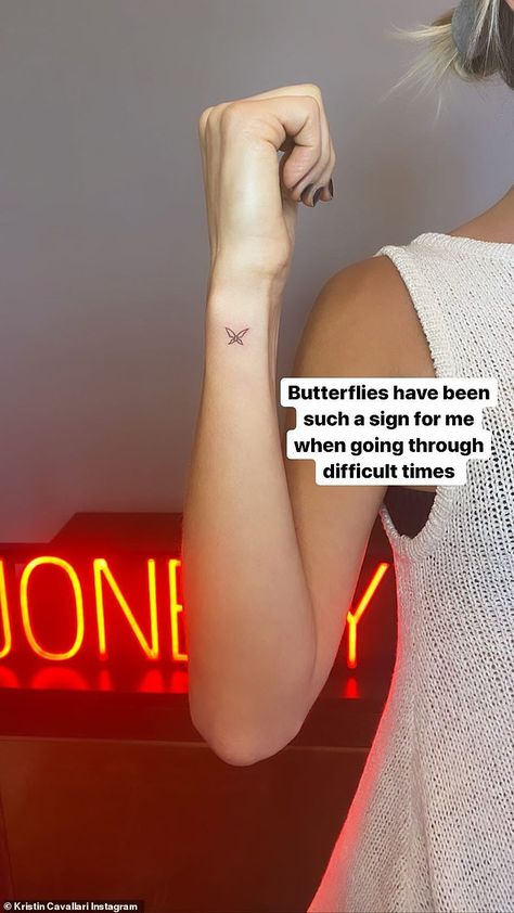 Divorce Tattoo, Kristin Cavallari Instagram, A Butterfly Tattoo, Tattoo On Arm, New York Tattoo, Jon Boy, Jay Cutler, Bff Tattoos, Bold Dresses