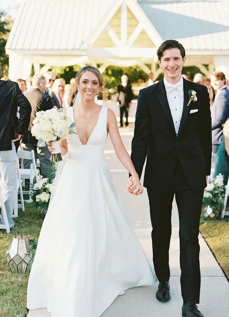 Groom Black Tuxedo White Bowtie, Tuxedo White Bowtie, Tux With White Bow Tie, White Tuxedo Wedding, Dawsonville Georgia, Groom Suit Black, Groom Tux, White Bow Tie, White Wedding Bouquets