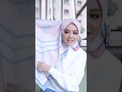 Tutorial Bawal Style, Bawal Style, Bawal Tutorial, Mira Filzah, Hijab Simple, Simple Hijab, Hijab Cartoon, Hijab Styles, Teen Life Hacks