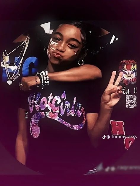 Jayah Bailey Pics Rares, Jayah Bailey Pics, Mean Text Messages, Jayah Bailey, Clown Photos, Selfies Ideas, Squad Pictures, Ayyy Lmao, Go Best Friend