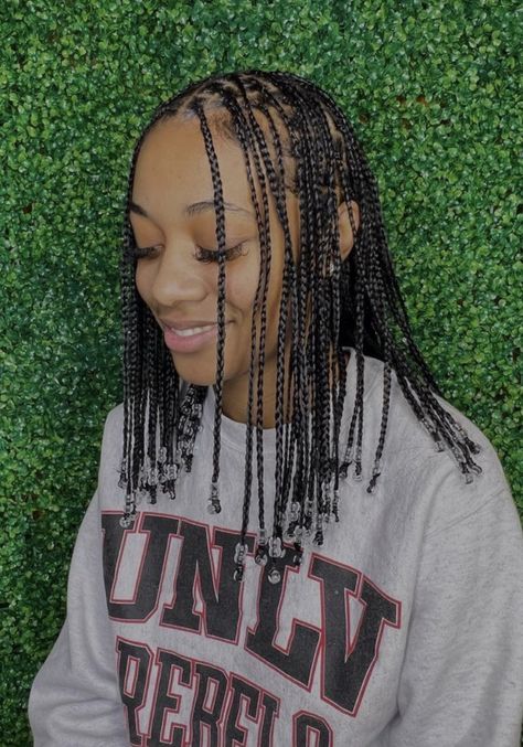 Small Box Braids Natural Hair, Individuals Braids For Black Women, Paint Ideas 2023, Purple Natural Hair, Black Tomboy, Nails Paint, Dress Lookbook, Short Box Braids Hairstyles, Feed In Braids Hairstyles