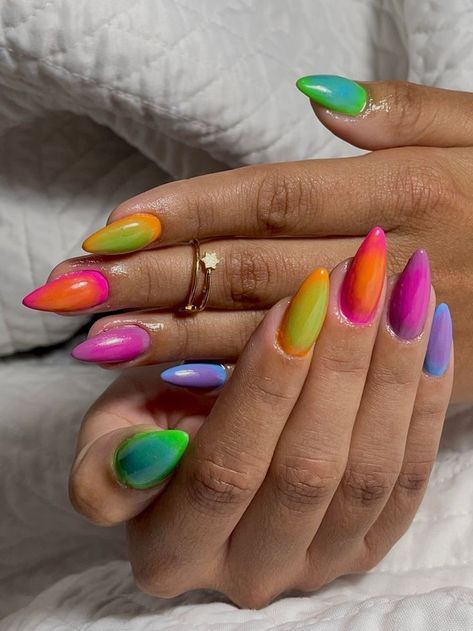 Summer Nail Art 2024, Art Personality, Nail Design Glitter, Rainbow Nail Art, Aura Nails, Hippie Nails, Tree Nails, Colorful Nails, Vibrant Nails