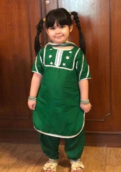 Independence Day Dress, August Dress, Dress Designing Ideas, August Outfits, Girls Frocks, Dress Designs For Girls, 14th August, August Baby