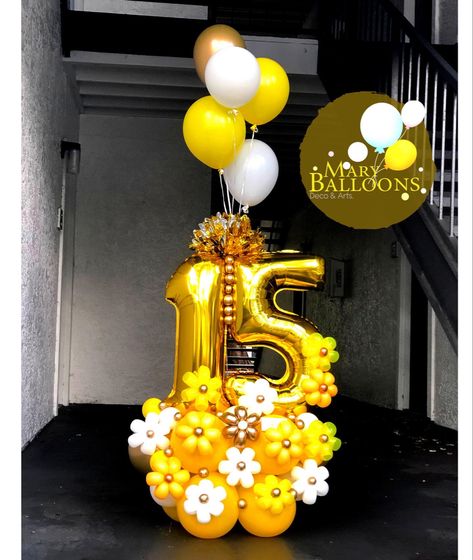 Yellow Balloon Bouquet, Sunflower Balloon Bouquet, Ballon Numbers, Ballon Buquet, Bee Party Decorations, Ice Cream Balloons, Yellow Birthday Parties, Balloons Bouquet, Cinderella Birthday Party