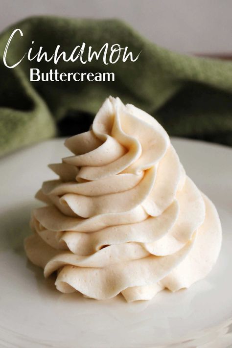 Banana Bread Cupcakes, American Buttercream Recipe, Spice Cakes, Cinnamon Buttercream, Spiced Buttercream, American Buttercream, Apple Pumpkin, Frosting Recipes Easy, Souffle Recipes