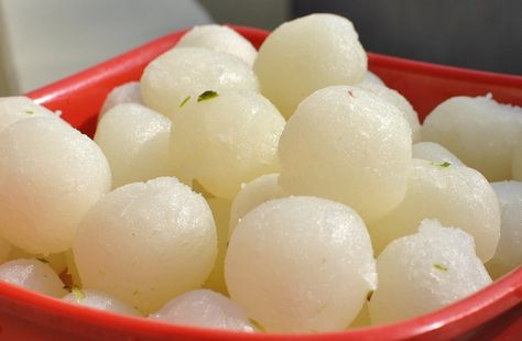 Copycat Haldiram's Rasgulla Recipe | HungryForever Food Blog Suji Recipe, Rasgulla Recipe, Chinese Desserts, Best Street Food, Indian Sweet, Indian Street Food, Indian Desserts, Indian Sweets, Food Blogs