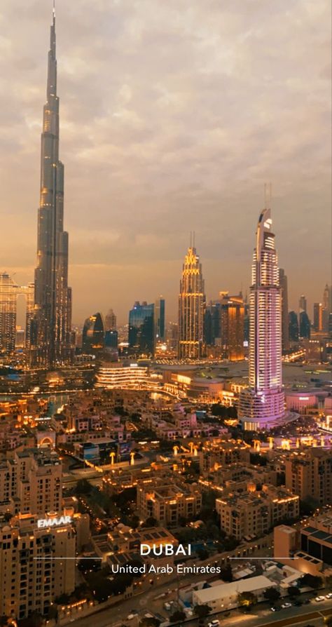 Dubai Wallpaper Aesthetic, Dubai Aesthetic Wallpaper, Dubai Aesthetic Night, Uae Aesthetic, Dubai Wallpaper, Aesthetic Dubai, Dubai Architecture, Dubai Vacation, Dubai Aesthetic