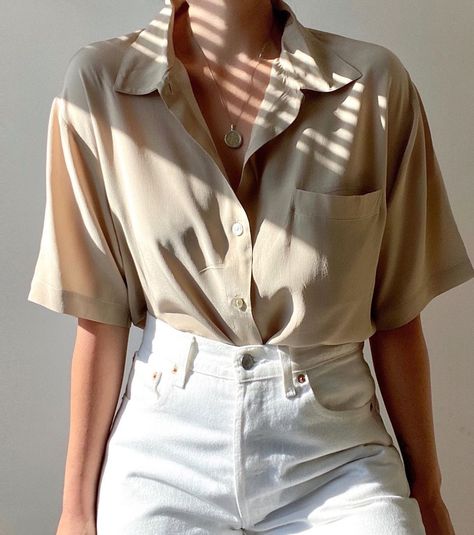 Blouse Button Up, Cotton Button Up, Oversized Short Sleeve Shirt Outfit, Short Sleeve Button Down Outfit For Women, Oversized Short Sleeve Blouse, Oversized Short Sleeve Button Up, White Short Sleeve Button Up Outfit, Tan Button Up Shirt Outfit, Short Sleeve Button Up Outfit Women