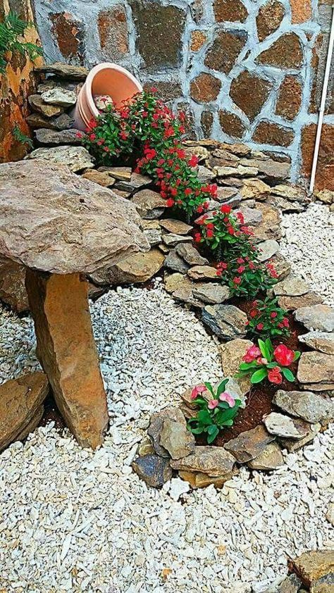 Diy Garden Landscaping, Landscaping Backyard, نباتات منزلية, Front Yards, Rock Garden Landscaping, Fairy Garden Decor, Have Inspiration, Garden Yard Ideas, Garden Cottage