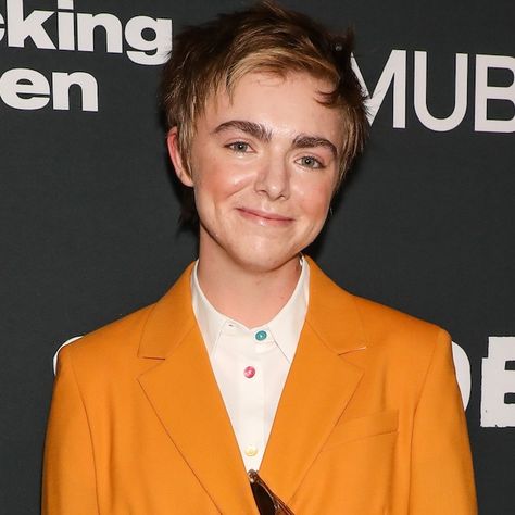 Elsie Fisher is headed to Cousins Beach. The 19-year-old, who currently stars in Prime Video's My Best Friend's Exorcism, has joined season two of The Summer I Turned Pretty, which also... Elsie Fisher, Sean Kaufman, Minnie Mills, Jenny Han Books, Taylor Rain, Christopher Briney, Cousins Beach, Gavin Casalegno, Kyra Sedgwick