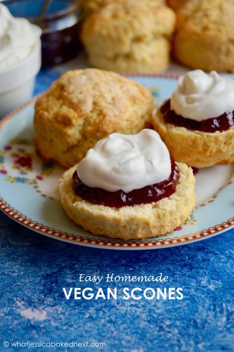 Jam Scones, Carrot Cake Traybake, Sweet Scones Recipe, Scones Vegan, Dairy Free Whipped Cream, British Scones, English Scones, Vegan Scones, Gluten Free Scones