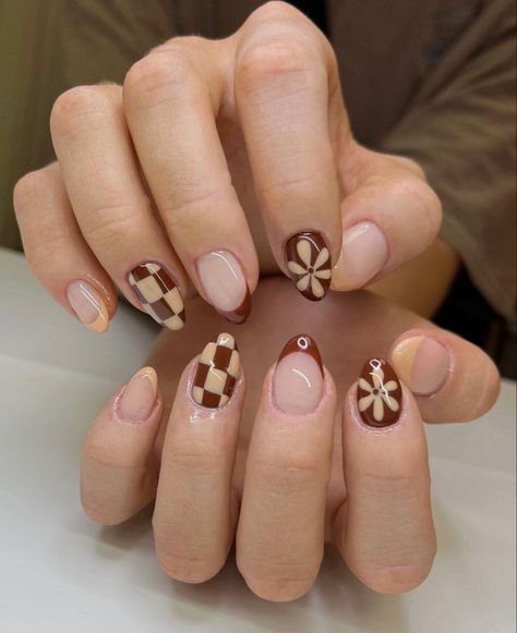 Neutral Fall Nails, Korea Nail, Checkered Nails, Nail Piercing, Brown Nail, Minimal Nails, Seasonal Nails, Cute Gel Nails, Beautiful Nail Designs