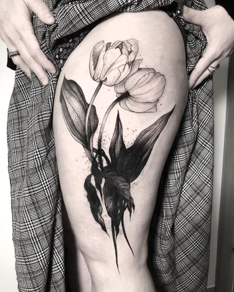 Black And White Tulip Tattoo, Before And After Tattoo Cover Ups, Cover Up Tattoos Before And After, Tulip Tattoo, Black Tattoo Cover Up, Instagram Cover, Wolf Tattoo Design, Black Tattoo, Tattoo Cover